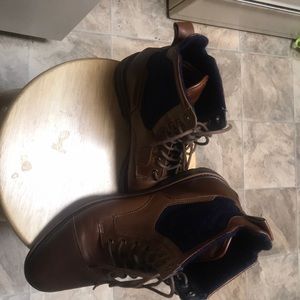 Very good condition.